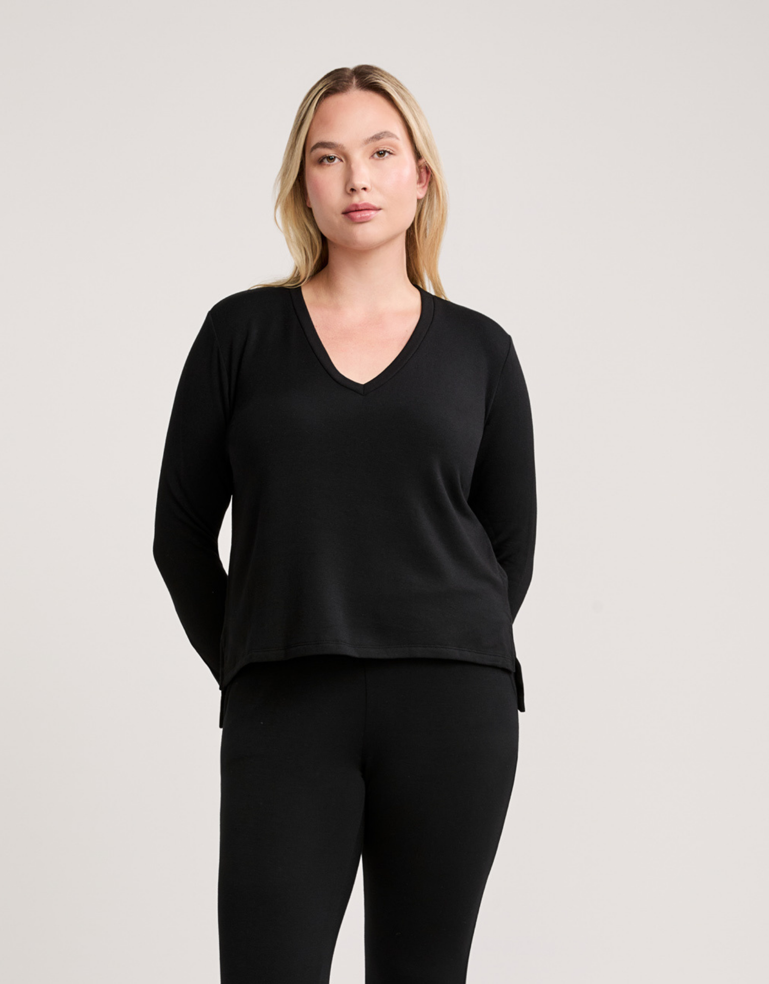 Houston Long Sleeve V Neck - Black