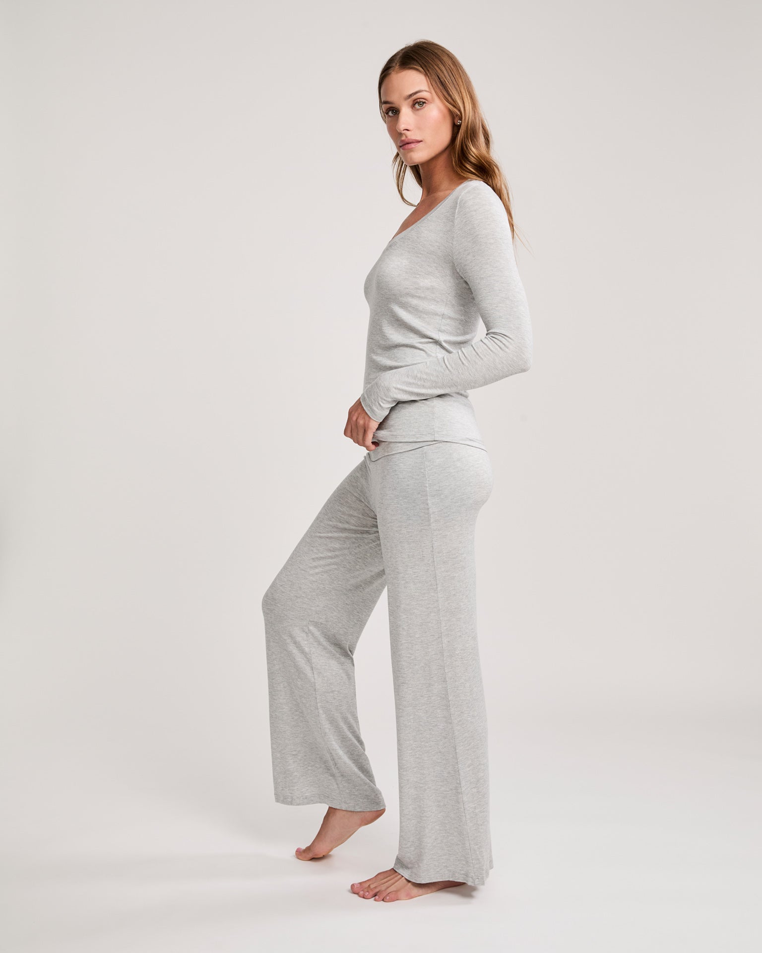 Memphis Long Sleeve V Neck Tee - Heather Grey