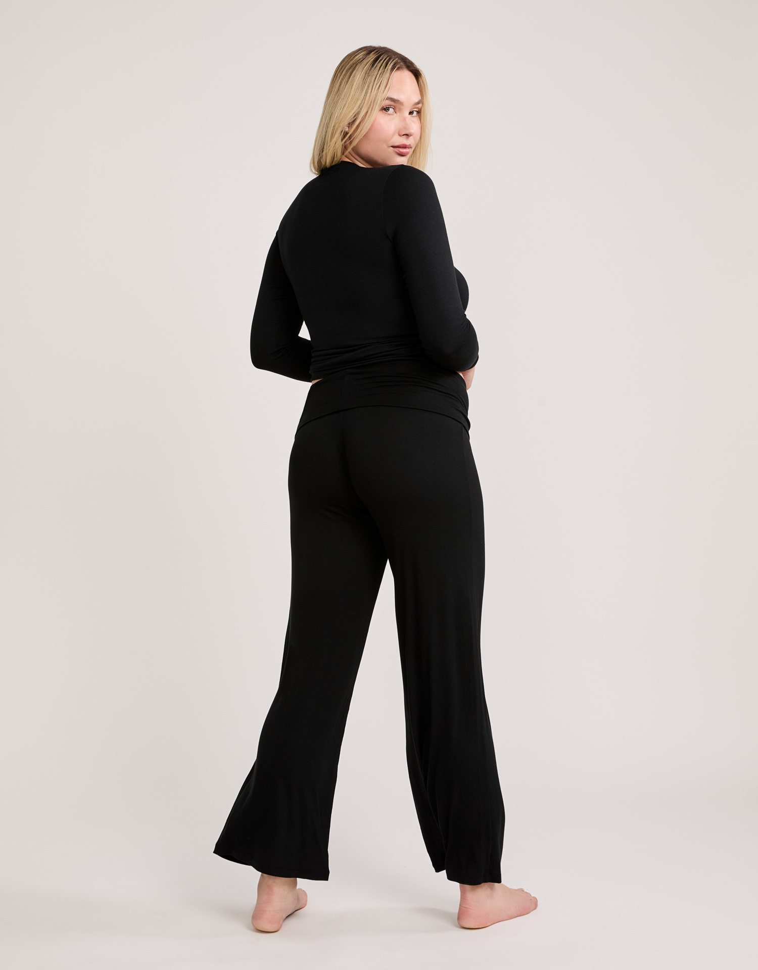 Memphis Long Sleeve V Neck Tee - Black